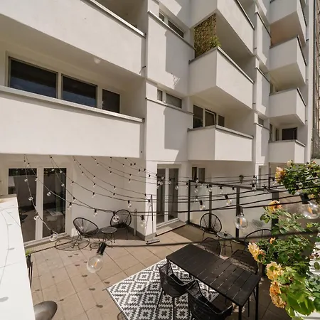 Homely - Huge Terrace, Modern, Quiet, Near Kudamm * Berlín
