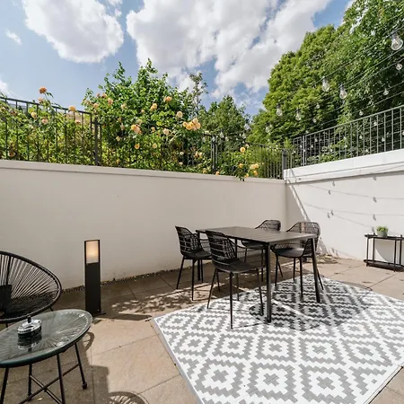 Homely - Huge Terrace, Modern, Quiet, Near Kudamm Berlín