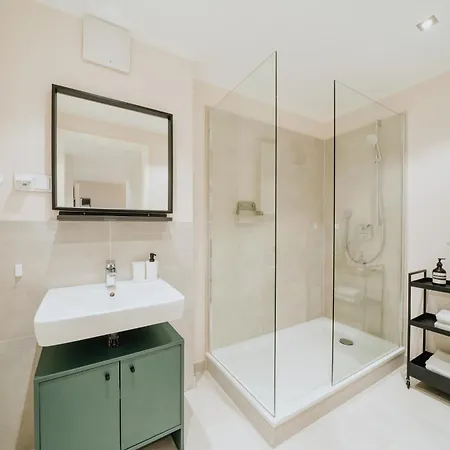 Homely - Huge Terrace, Modern, Quiet, Near Kudamm * 베를린