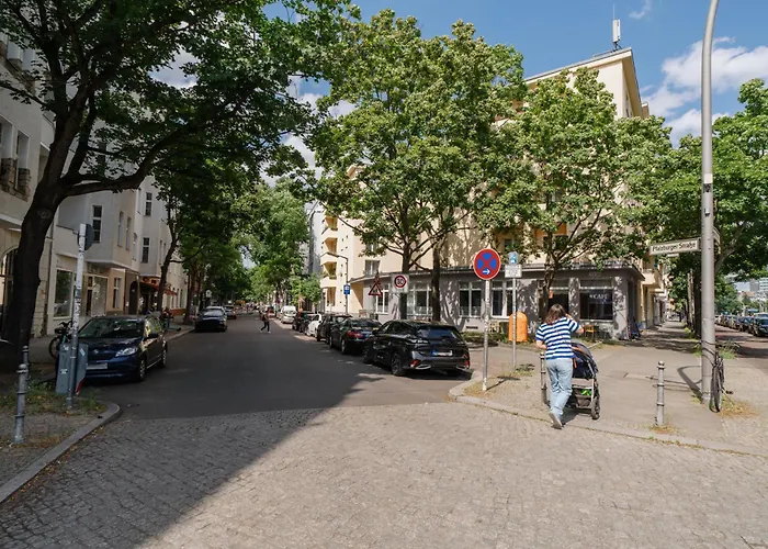 Homely - Huge Terrace, Modern, Quiet, Near Kudamm Lejlighed