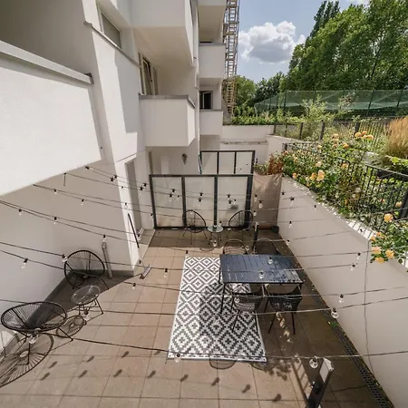 Homely - Huge Terrace, Modern, Quiet, Near Kudamm Appartement *