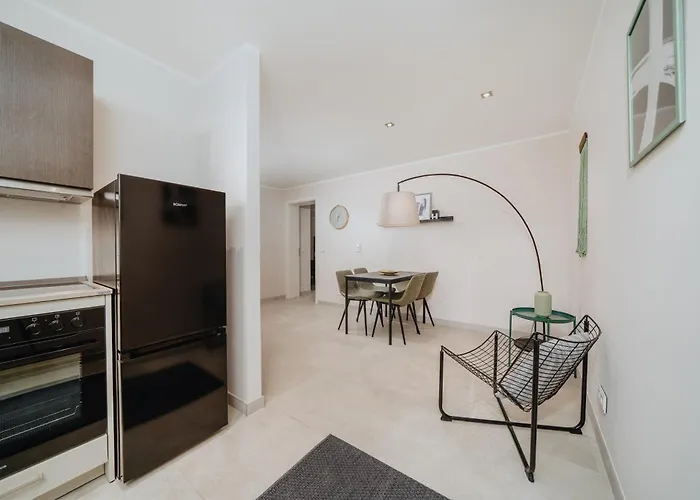 Apartamento Homely - Huge Terrace, Modern, Quiet, Near Kudamm